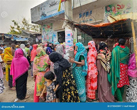 Mirpur, Dhaka, Bangladesh - 03.20.2023: People Standing in Queue at ...