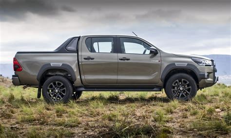 DRIVEN: Toyota Hilux Legend RS 2,8 GD-6 4x4 AT in 2022 | Toyota hilux ...