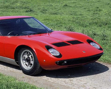 Lamborghini Miura