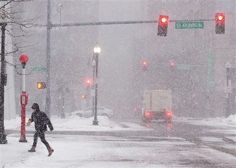 A major snowstorm and possible ‘bomb cyclone’ could hit Massachusetts ...