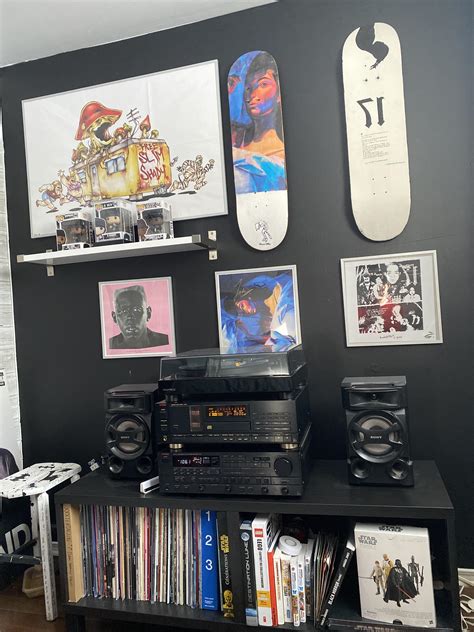 Hi guys ! I wanted to show you my setup i did for my turntable ! Any ...