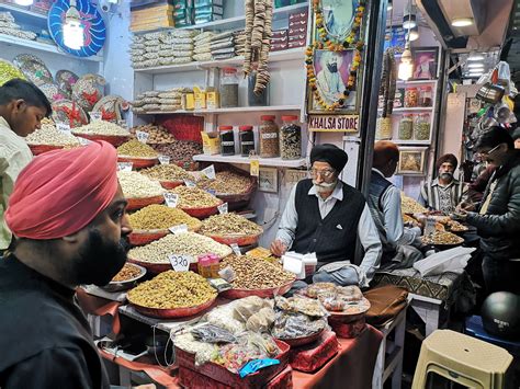 Delhi Food Walk - Chandni Chowk, New Delhi - Safe and Healthy Travel