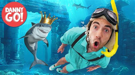 Sharks in the Water 2: Rise of the Shark King! 🦈 Floor is Lava Game ...