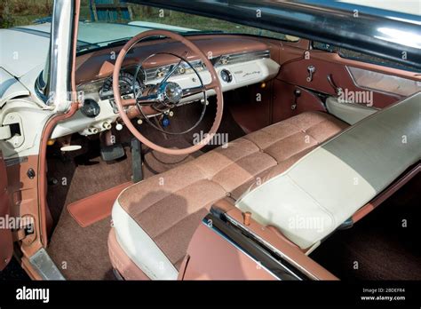 1956 Pontiac Star Chief Stock Photo - Alamy