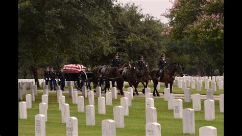 Fort Sam Houston National Cemetery to resume committal services