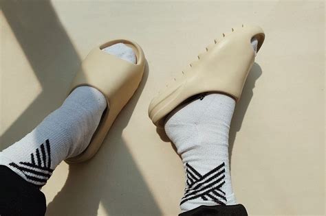 Adidas Yeezy Slide Bone FW6345 | Yeezy, Slides outfit, Original yeezy