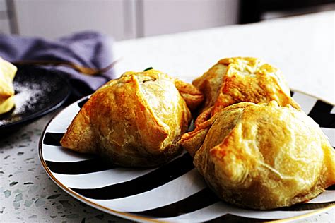 Stupid-Easy Recipe for Puff Pastry Apple Dumplings (#1 Top-Rated) | Food