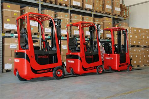 Narrow Aisle Forklifts - Ri-Go Lift Truck Ltd.