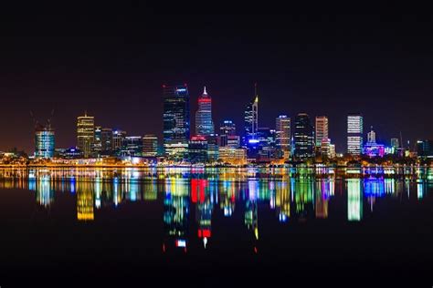 perth-ctiy-skyline-at-night-2016-crop | English Without Accent