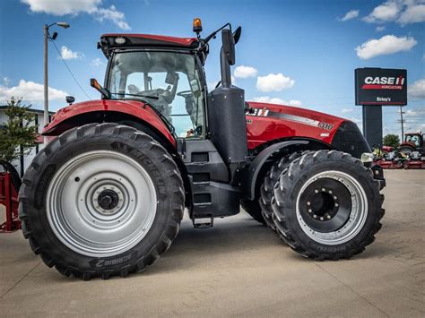 Case IH Magnum tractors get you in and out of fields faster. Longer ...