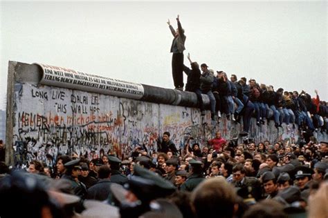 Germany Airs Message Calling Out Israeli Occupation During Berlin Wall ...