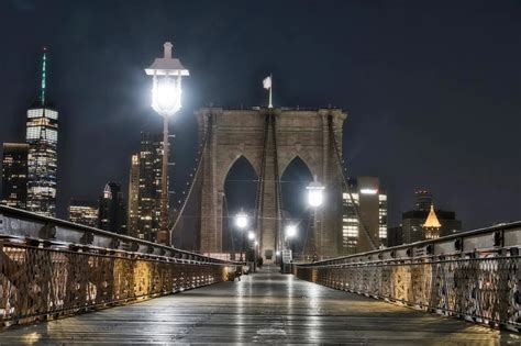 A Brooklyn Bridge at Night Experience + Photography | TripTins