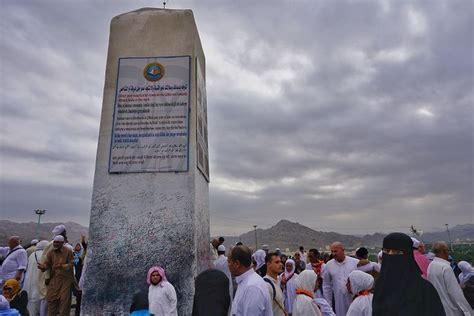 Foto : Jangan Lakukan Ini di Jabal Rahmah Saat Haji dan Umrah Halaman 3