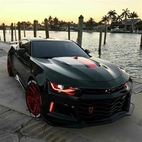 custom trucks lifted #Customtrucks | Camaro zl1, Chevrolet camaro ...