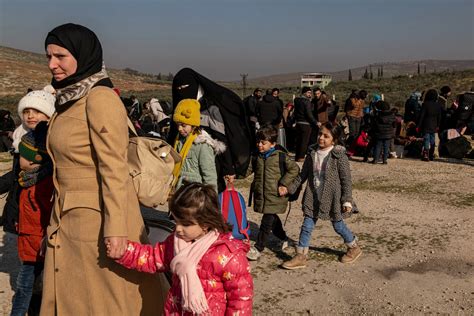 Thousands of Syrians Returning from Turkey May Never Go Back