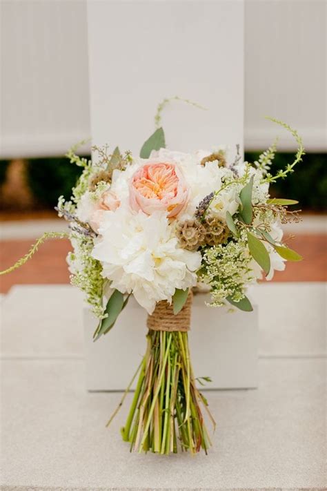 How to create a rustic bridal bouquet!