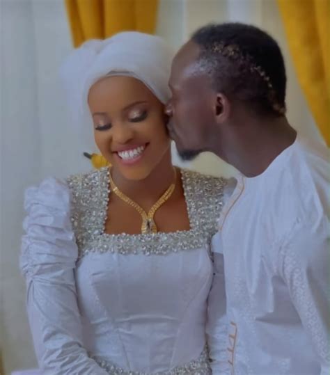 Sadio Mane's wedding photos with wife Aisha Tamba go viral - Futbol on ...