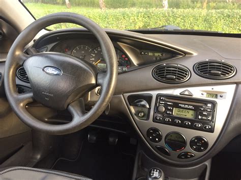 File:2003 Ford Focus Mk1 Interior Dashboard Wnętrze Deska Rozdzielcza ...