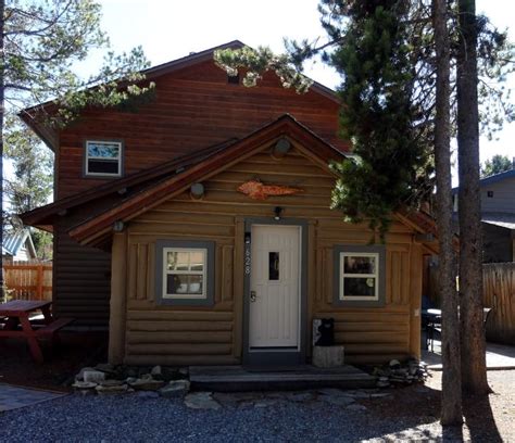 THE 10 BEST West Yellowstone Cabins, Vacation Rentals (w/Photos)