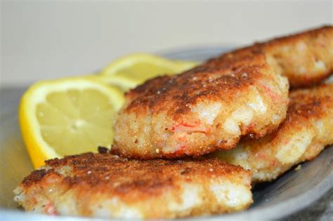 Easy Imitation Crab Crab Cakes | Moola Saving Mom