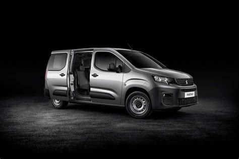 Peugeot Partner Camper (Long - L2) - Boot size & Camping conversion ...