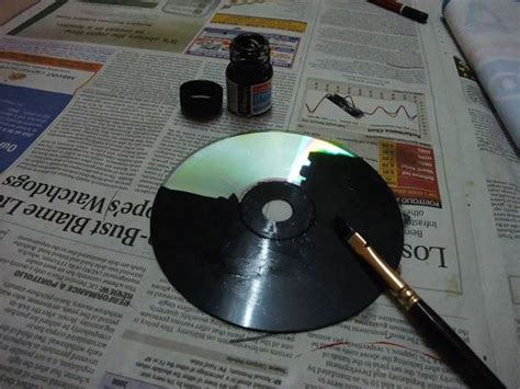 Creative Ideas - DIY Wall Art From Old CDs - i Creative Ideas