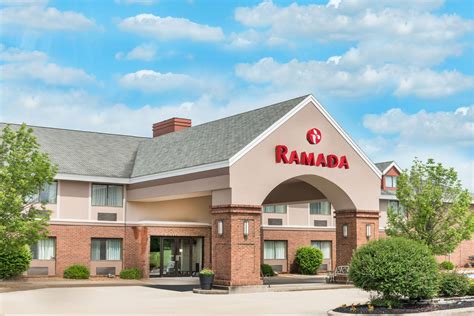 Ramada by Wyndham Vandalia | Vandalia, IL Hotels