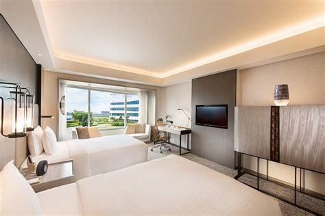 Conrad Manila Rooms: Pictures & Reviews - Tripadvisor