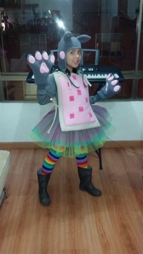 NYAN CAT JULIA: Nyan Cat Costume 2012