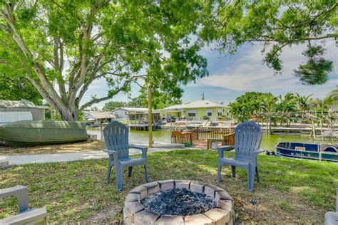 Waterfront Okeechobee Getaway with Backyard Dock!, Okeechobee (updated ...