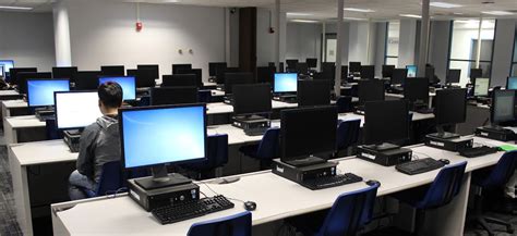 Computer Labs | South Suburban College