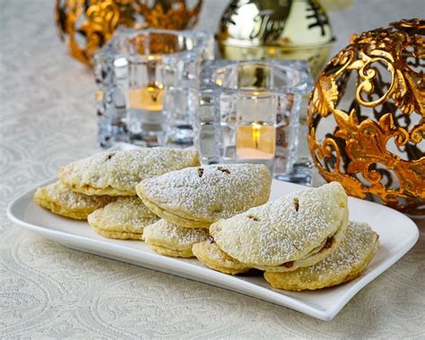 Mince Pies with Clementine & Brandy. English pastries for Xmas!