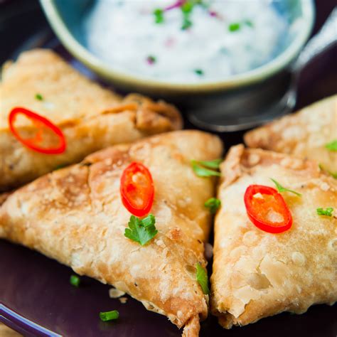 Quick and Easy Baked Vegetarian Samosas Recipe