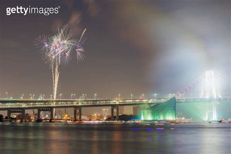 Tokyo Bay Fireworks 이미지 (1019153662) - 게티이미지뱅크