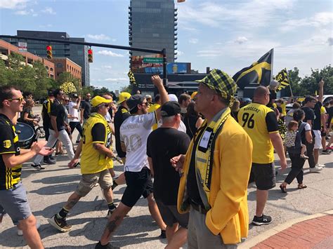 Columbus Crew welcome fans in new stadium's inaugural match