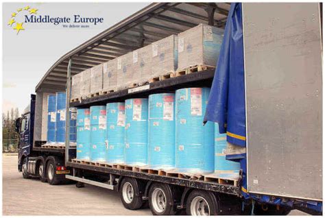 How Many Pallets Fit on a Double Deck Trailer? - Middlegate Europe