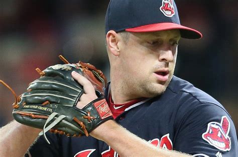 Cleveland Indians free agent Bryan Shaw agrees to deal with Colorado ...