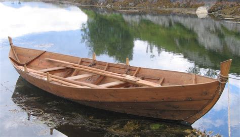 Rowboat | Sailing, Oarsmanship, Navigation | Britannica