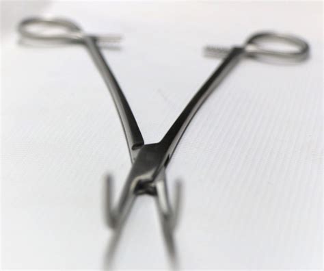 Mixter Right Angle Forceps – Golden Horse Medical Supplies