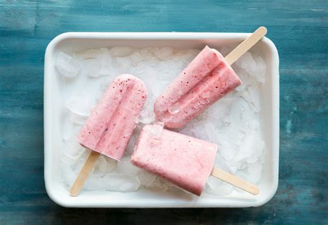 This Frozen Fruit Popsicle Recipe Is So Nutrient-Rich | Well+Good