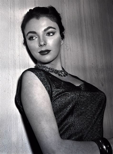 JOAN COLLINS - YOUNG - PHOTO #76 | Joan collins young, Joan collins ...