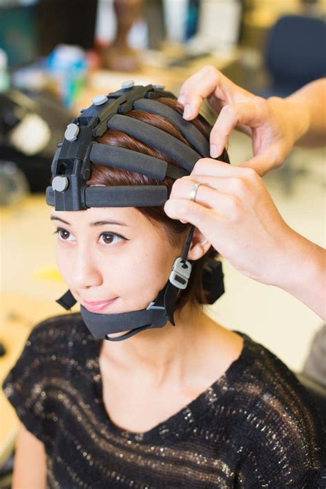 EEG Headset Takes Brain Monitoring Out of the Lab - Medical Design and ...