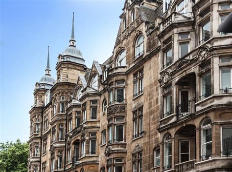 Historic Building Facade in London, England Stock Image - Image of ...