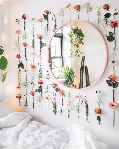 How To Make A DIY Floral Wall For Your HDB Bedroom Decor | GirlStyle ...