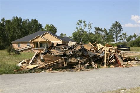 Affordable Tips and Tricks for Effective Construction Debris Removal