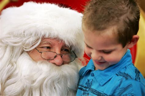 Gallatin Valley Mall Announces Contactless Santa Photos