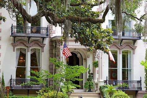 Savannah: Historic District Hotels in Savannah, GA: Historic District ...