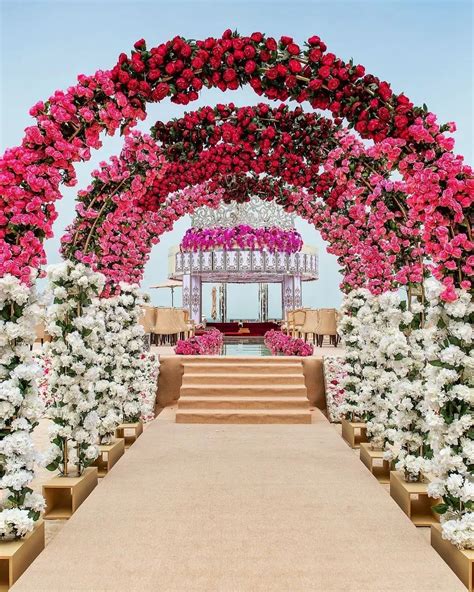 Trendy Flower Decorations - ShaadiWish