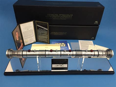 Star Wars Darth Maul Lightsaber Signature Edition Master Replicas SW ...