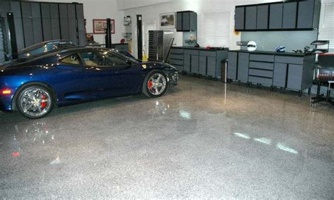 Polyurethane-top-coat-garage-floor